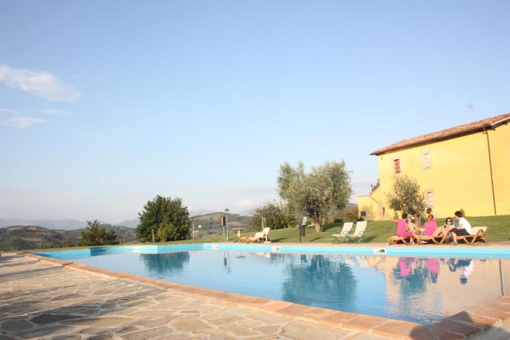 Agriturismo Tenuta Di Biscina Luaran gambar